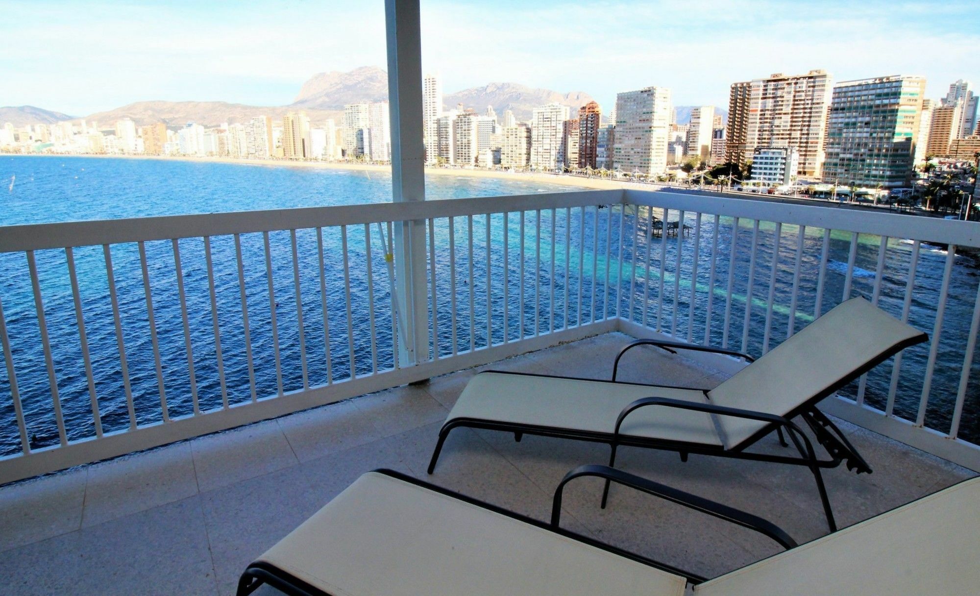 Las Algas 5-1 Benidorm Extérieur photo